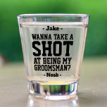 Verre A Shot Proposition Groomsman Drôle Mariage Drink Idea Pre<br><div class="desc">Commencez la fête mariage avec style avec une proposition de Groomsman personnalisée amusante photo verre. Design propose des noms de typographie moderne et design, et une demande personnalisable avec la mention "Vous voulez prendre un coup de feu à être mon Groomsman?" Tout le texte est simple à customiser ou à...</div>