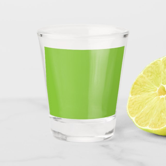 Verre A Shot Site Web avec un Arrière - plan vert et une fronti (Devant)