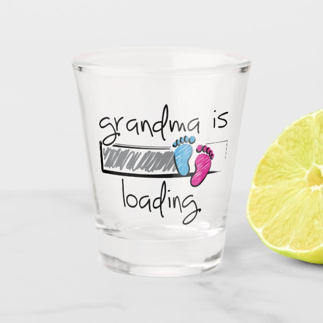 Verre A Shot Slogan grandma is loading. Grand et grand-mère. (Devant)
