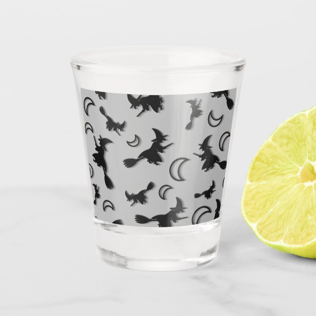 Verre A Shot Sorcière volante entre la moitié de la lune à Hall (Devant)