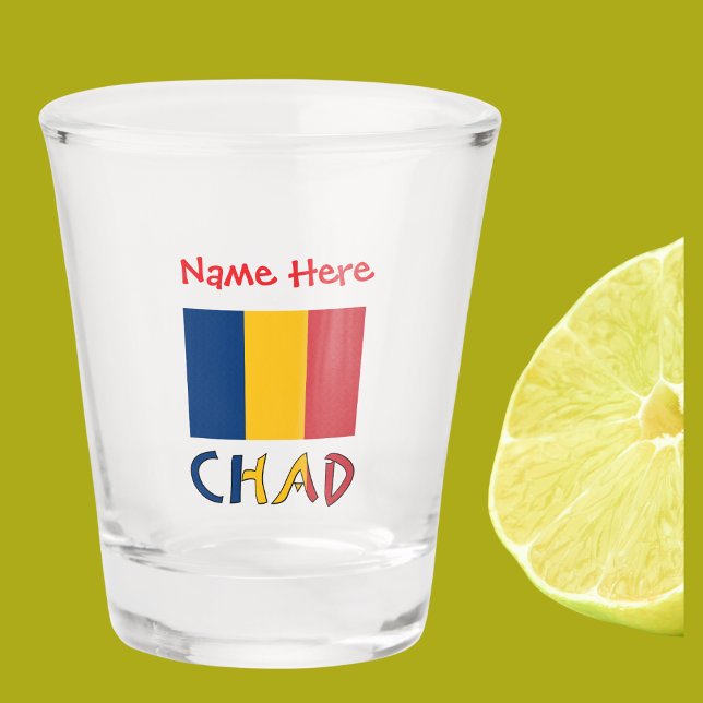 Verre A Shot Tchadien Drapeau Rouge Personnalisation (Chadian Flag on shot glass with the word CHAD below in flag colors. Add name in red text above.)