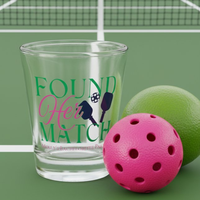 Verre A Shot Trouvé Son Match - Fun Pickleball Inspiré Bridal (Celebrate love and friendly competition with this playful “Found Her Match” design!)