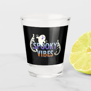 Verre A Shot Typographie de lettrage avec fantôme d'Halloween a
