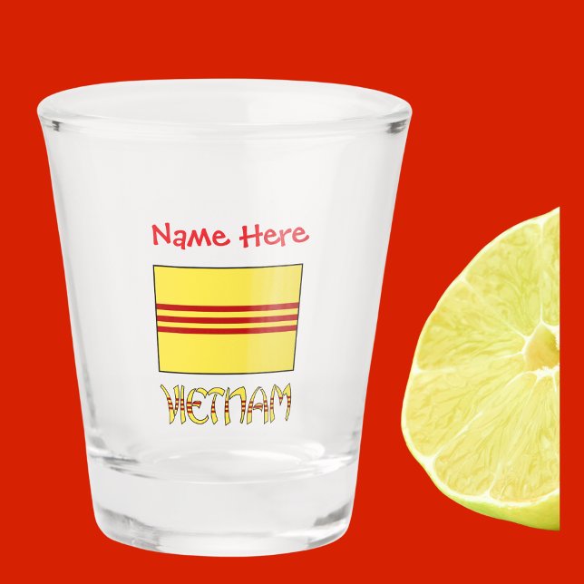 Verre A Shot Vietnam Drapeau sud vietnamien Rouge Personnalisé (Shot glass has South Vietnamese flag and the word VIETNAM below in colors of  flag. Add a name above)