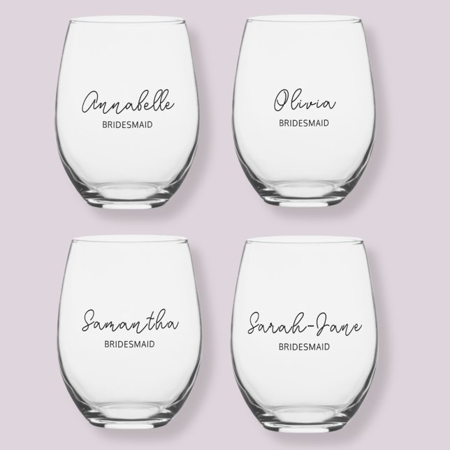 Verre À Vin Sans Pied Bridesmaid Wedding Party Moderne (Modern stemless wine glasses personalized for bridesmaids with script name.)