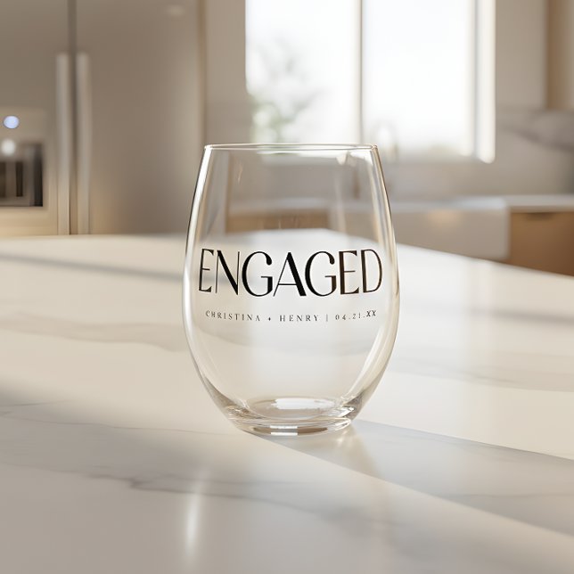 Verre À Vin Sans Pied Modern Bold Typography Engagement Custom Names (Créateur téléchargé)