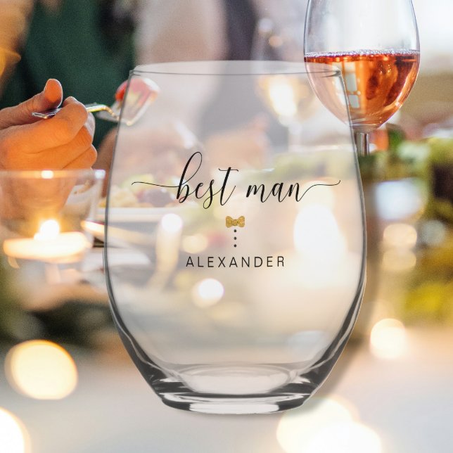 Verre À Vin Sans Pied Script moderne Best Man Gold Bow Cravate Nom Maria (Créateur téléchargé)