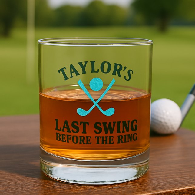 Verre À Whisky Dernier Swing Avant Le Bachelor De Golf Ring (Last Swing Before The Ring Golf Bachelor Whiskey Glass by Ricaso.  Last taste of freedom tour
)