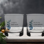 Verre À Whisky Groomsman Eucalyptus Mariage de verdure personnali<br><div class="desc">Lunettes de roche personnalisées pour vous customiser avec les noms de vos groomsmen - ou de n'importe qui dans votre mariage. Vous pouvez également ajouter les noms de la mariée et du marié ainsi que la date du mariage. Ce design délicat a un flot d'eucalyptus feuilles sur un lave aquarelle...</div>