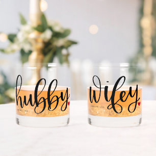 Verre À Whisky Hubby Wifey Couple Typographie Conception personna