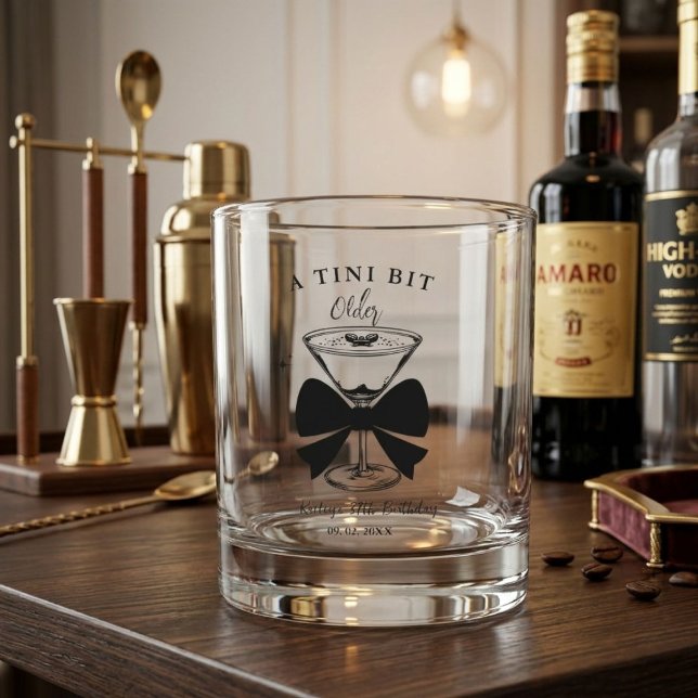 Verre À Whisky Une Martini Un Peu Plus Âgée Pour Fêter Un Anniver (Créateur téléchargé)