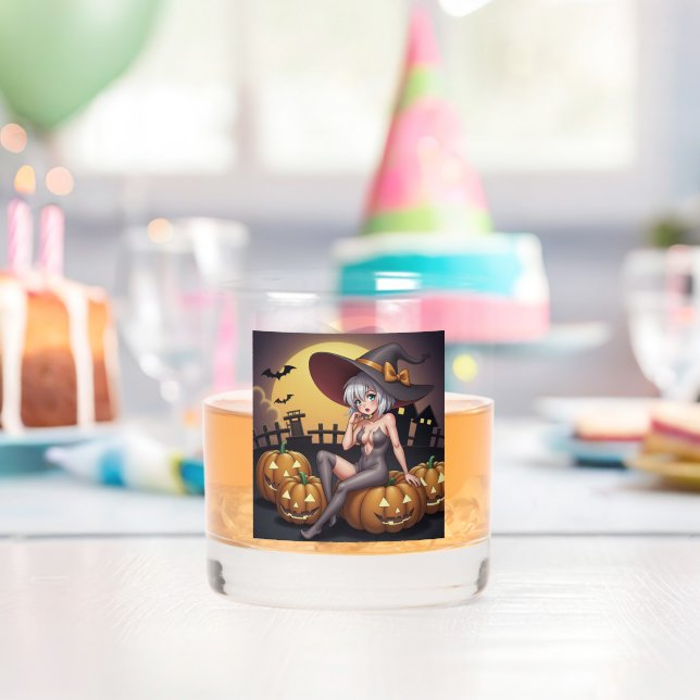 Verre À Whisky Une sorcière d'Halloween aux yeux verts sur Jack-O (Insitu (Anniversaire))