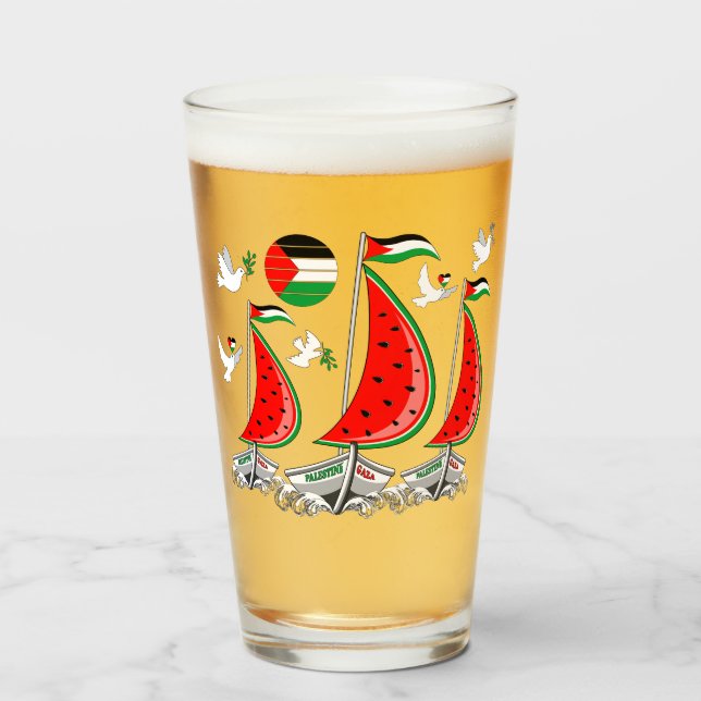 Verre Bateaux de la Flottille de la Liberté Mondiale à G (Devant (rempli))