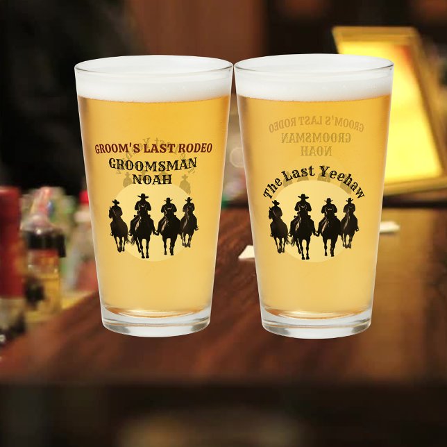 Verre Boisson de la soirée Cowboy Sunset pour le dernier (Groomsman’s Last Rodeo Cowboy Sunset Party Drink Glass)