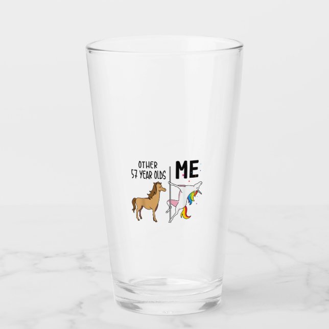 Verre Cadeau d'anniversaire d'autres licornes de 57 ans  (Devant)