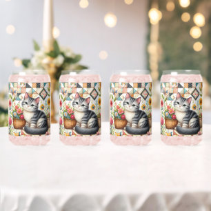 Verre Canette Chat mignon sur courtepointe florale Art Cottageco