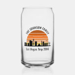 Verre Canette Coucher de soleil sur le Strip de Las Vegas, vacan<br><div class="desc">Lunettes personnalisées avec vue sur la skyline de Las Vegas au coucher de soleil pour vos vacances en famille ou pour un enterrement de vie de garçon dans la ville des lumières. Jouez du lever au coucher du soleil dans cette ville et gardez-en le souvenir avec ce souvenir.</div>