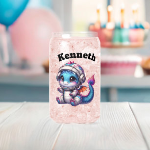 Verre Canette Dragon de bébé dans le casque explorant l'espace