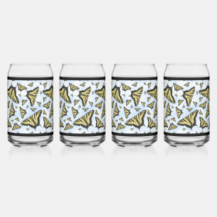 Verre Canette Papillons à queue jaune sur le ciel bleu