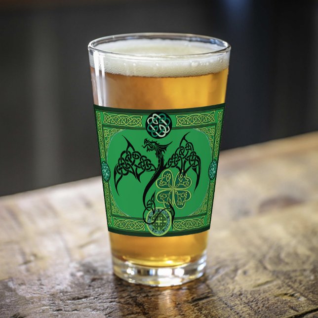 Verre Celtique irlandais de dragon vert (Créateur téléchargé)