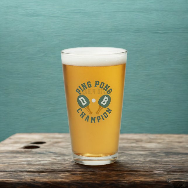 Verre Champion Ping Pong Personnalisé Pint Glass (For the Ping Pong Champion in your life. Just add their initials and name on the back)