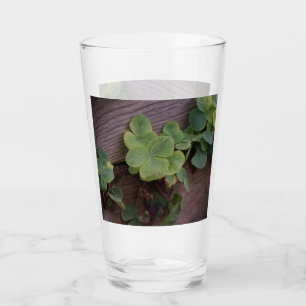 Verre Chanceux ou Déterminé? Trèfles de la Saint-Patrick