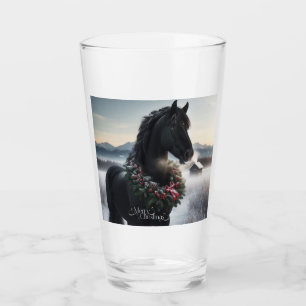 Verre Cheval noir dans la neige avec couronne de Noël