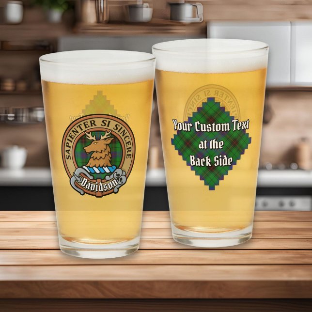 Verre Clan Davidson Crest sur Tartan (Créateur téléchargé)