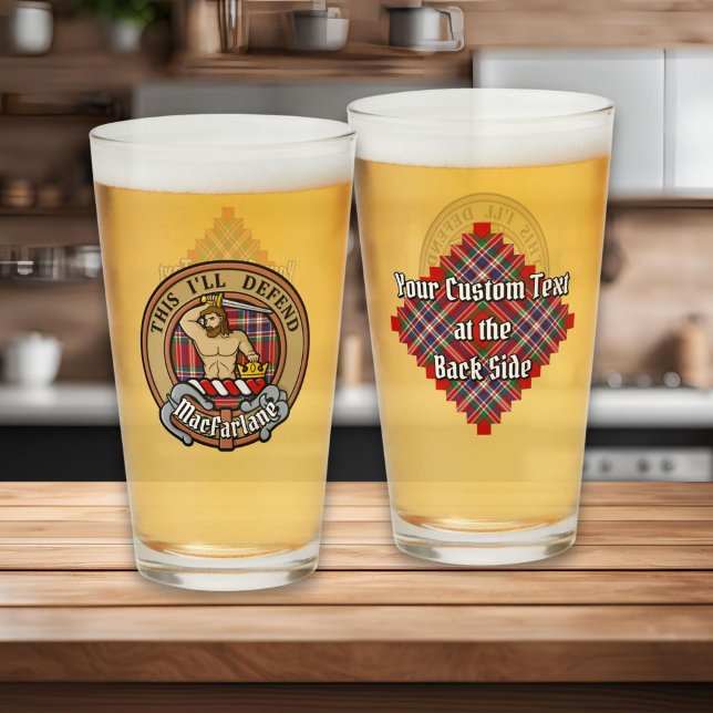 Verre Clan MacFarlane Crest sur Red Tartan (Créateur téléchargé)