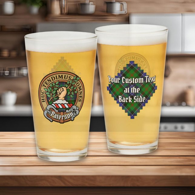 Verre Clan Paterson Crest sur Tartan (Créateur téléchargé)