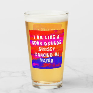 Verre comme un coucher de soleil néon grunge dansant sur