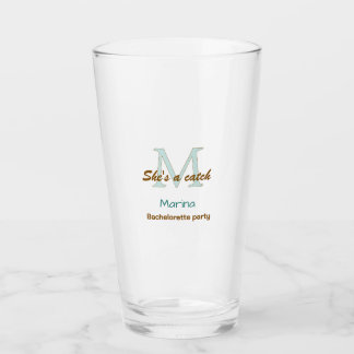 Verre Elle est un parti de célibataire à monogramme bleu