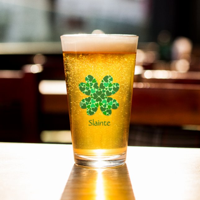 Verre Green Hearts Shamrock personnalisé (Créateur téléchargé)