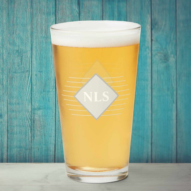 Verre Initiales de monogramme sur un (Créateur téléchargé)