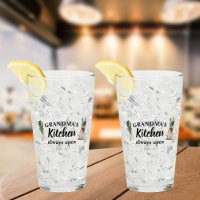 La cuisine moderne de grand-mère est toujours ouve