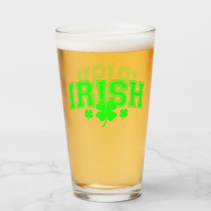 Verre La Saint-Patrick chanceux irlandais de style