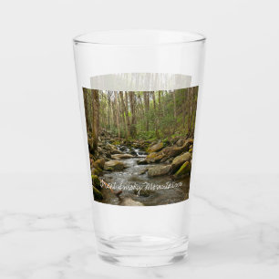 Verre Le ruisseau Le Conte dans les montagnes Great Smok
