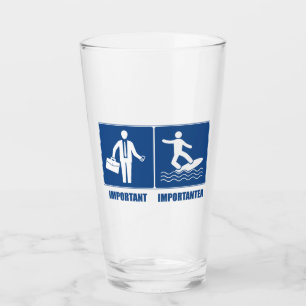 Verre Le Travail Est Important, Le Surf Est Important