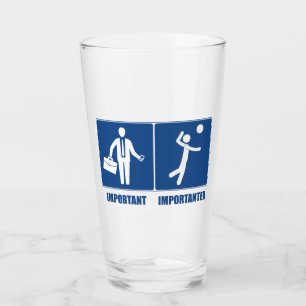 Verre Le Travail Est Important Le Volley-ball Est Import