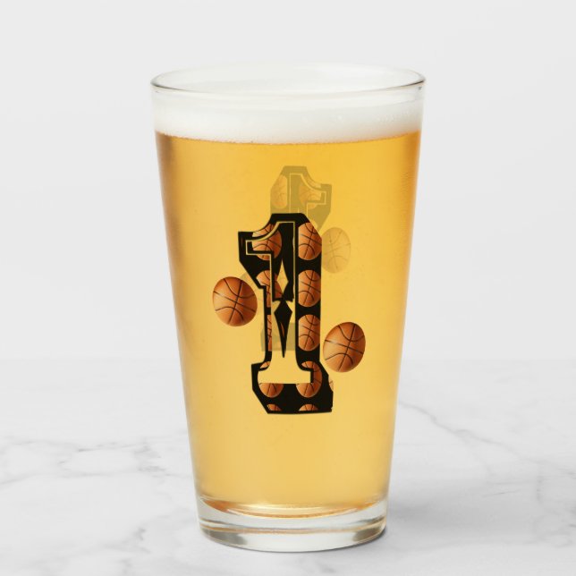 Verre Les Joueurs De Basketball Numéro Un Avec Basketbal (Devant (rempli))