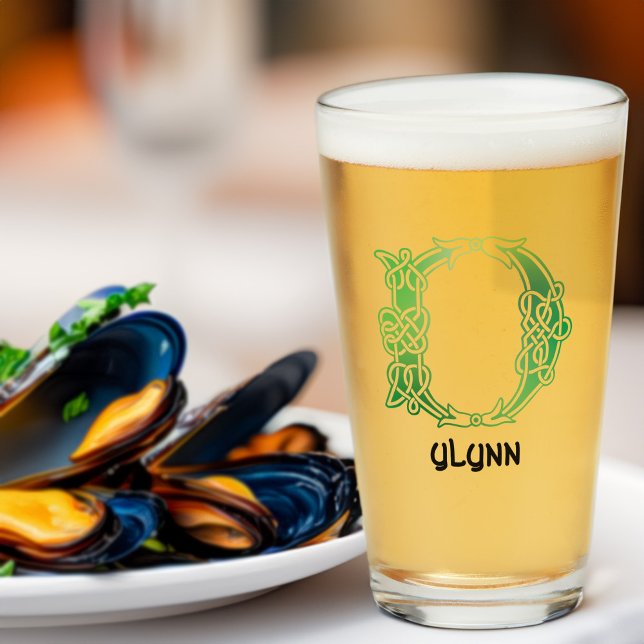 Verre LETTRE MAJUSCULE ROBE celtique D DU 16E SIÈCLE (Créateur téléchargé)