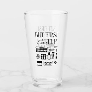 Verre Mais premier maquillage