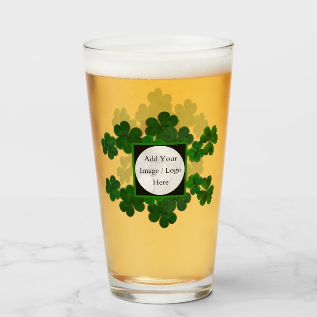 Verre Modèle du logo Shamrock vert irlandais (Devant (rempli))