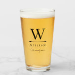 Verre Nettoyer le Groomsman Monogram intemporel<br><div class="desc">Un verre de bière monogrammé pour votre marié avec son nom initial au-dessus de son nom dans un design simple et minimaliste et son rôle dans la fête de mariage dans un script décontracté.</div>