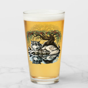 Verre Oasis de la famille des loups sereins dans la natu