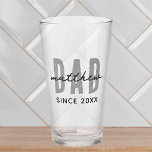 Verre Papa Depuis 20XX Moderne Simple Preppy<br><div class="desc">Ce design simple et moderne est composé de la typographie de san serif.</div>