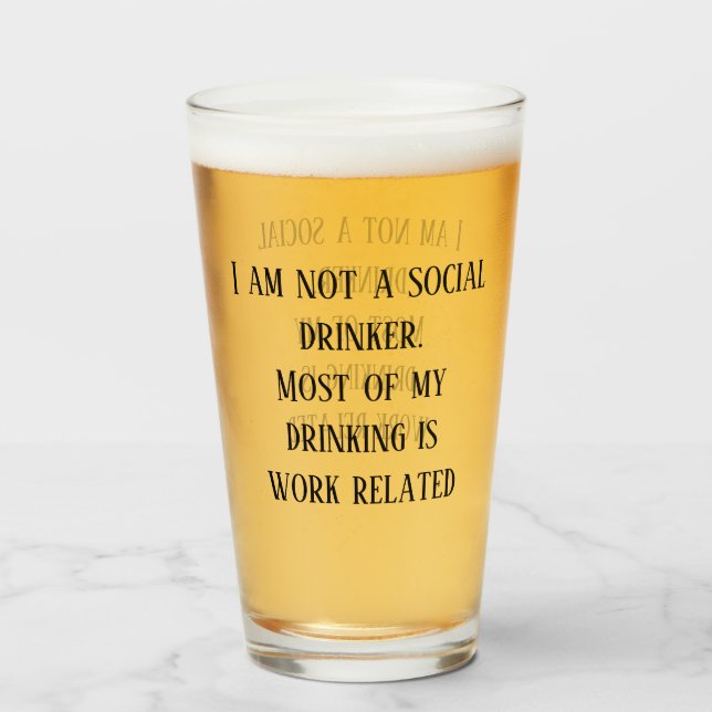 Verre Pas un buveur social Funny Pint Stein (Devant (rempli))