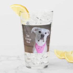 Verre Photo d'un chien blanc mignon portant une écaille