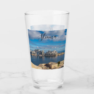 Verre Port de Sliema et gratte-ciel à Malte