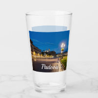 Prato della Valle la nuit à Padova, Italie
